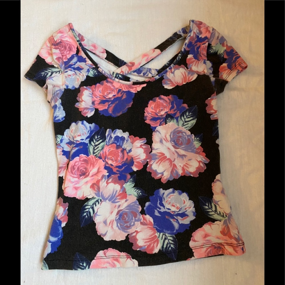 ⚡️⚡️Charlotte Russe Women’s Short Sleeve Floral Shirt⚡️⚡️